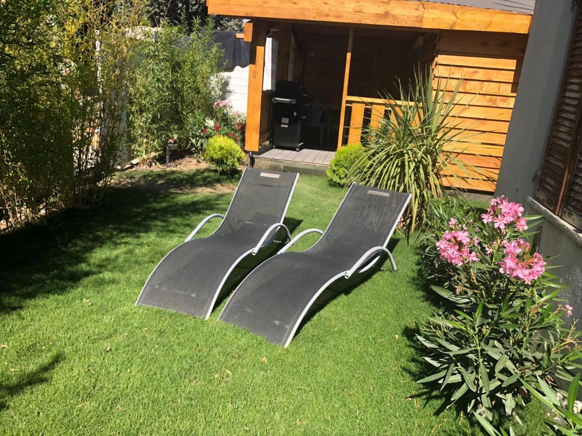 Chalet Mont Ventoux Et Chalet Vip Camaret-sur-Aigues Δωμάτιο φωτογραφία
